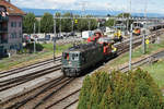 SBB: Die Re 430 364-0 in Payerne.
Am 6. September 2017 brachte die Re 430 364-0 einen langen Sersa Bauzug nach Payerne. Die Rückleitung erfolgte mit dem abendlichen Güterzug nach Lausanne Triage hinter der Re 420 251-1.
Rangierfahrt in Payerne mit dem Tm 98 85 5 234 066-9 am 6. September 2017.
Foto: Walter Ruetsch 