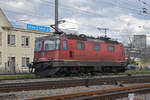 Re 430 359-0 durchfährt den Bahnhof Pratteln. Die Aufnahme stammt vom 04.03.2020.
