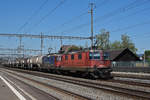 Doppeltraktion, mit der Re 430 359-0 an der Spitze, durchfährt den Bahnhof Rupperswil. Die Aufnahme stammt vom 24.06.2020.