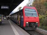 DPZ (Re 450 066) als RE 3807 im Bahnhof Bad Ragaz. Infolge Bauarbeiten zwischen Goldach und St. Gallen verkehrten DPZ anstelle der Lok bespannten Zge, 30.10.2010.