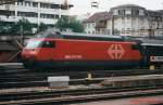 Re 460 006-0 am 25.07.1997 in Basel SBB.