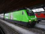 SBB - Werbelok 460 080-5 mi RE im HB Zürich am 24.01.2015