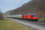 Re 460 073-0 fährt Richtung Bahnhof Tecknau. Die Aufnahme stammt vom 26.02.2021.