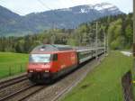 Re 460 074 mit CIS nach Venezia S.L. am 02.05.2008 kurz nach Arth-Goldau.