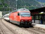 SBB - 460 046-6 vor IR im Bahnhof Martigny am 10.05.2010