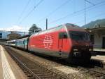 Re 460 116 mit A EW2 50 85 18-33 590-8 an der Spitze des IR 2282, 08.08.2010.