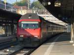 SBB - 460 113-4 mit IR im Bahnhof Aarau am 17.04.2011