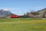 Re 460 004 mit einem IR am 26.04.2012 bei Steinen.