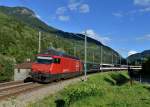 Re 460 012 mit einem IR nach Basel am 28.08.2013 bei Varenzo.