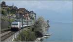 Die SBB Re 460 041-7  SRK CRS redcross.ch  mit dem IR 1722 von Brig nach Genève Aéroport bei St-Saphorin.