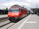 SBB - 460 038-3 mit IC bei der durchfahrt in der Haltestelle Prilly-Malley am 26.04.2014