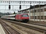 SBB - 460 008-6 vor RE bei der einfahrt im Bahnhof Olten am 10.08.2014