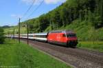 Re460 082 mit IC1079 am 10.05.2013 in Tecknau