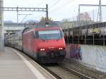 SBB - 460 096-1 mit IC bei der durchfahrt in der Haltestelle Bern Wankdorf am 09.11.2014