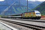 Re 460 029 Werbelok für Chiquita, später mit dem IR zurück nach Genf, am 15.5.2016 in Visp.