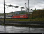 SBB - 460 015-1 mit IR nach Zürich unterwegs bei Starkem Regen in Prattelen am 21.07.2018