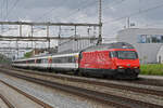 Re 460 115-9 durchfährt am 12.05.2023 den Bahnhof Rupperswil.