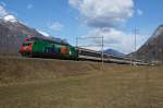 Re 460 087-0 fhrt am 09.02.2013 mit dem IR 2163 von Biasca Richtung Bellinzona, hier bei Claro.