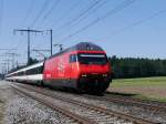 SBB - 460 022-7 mit RE unterwegs bei Lyssach am 22.08.2015