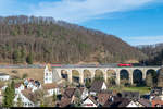 Eine Re 460 mit EW-IV-Pendel überquert am 25. Februar 2017 als IC den Rümlinger Viadukt am alten Hauenstein. 
Die Hauenstein-Basislinie ist an den Wochenenden vom 25./26. Februar und 4./5. März 2017 wegen Bauarbeiten gesperrt und die IC Basel - Interlaken, Basel - Brig sowie einige Güterzüge werden über die alte Hauensteinstrecke umgeleitet. Die Regionalzüge werden durch Busse ersetzt um auf der einspurigen Strecke genügend Kapazität zu schaffen.