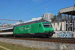 Re 460 007-8 mit der Vaudoise Werbung, fährt Richtung Bahnhof Muttenz. Die Aufnahme stammt vom 15.03.2020.