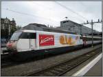 Re 460 021 am 21.07.2007 im Bahnhof von Luzern.