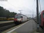 Re 460 090-4  Mit Zug ins Wallis  am 23.6.09 mit einem IR nach Bern in Blach