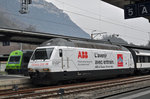 Re 460 052-4, mit einer ABB/Gottardo 2016 Werbung, wartet im Bahnhof Bahnhof Interlaken Ost. Die Aufnahme stammt vom 02.04.2016.