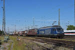 Doppeltraktion, mit den BLS Loks 465 006-5 und 425 170 durchfährt den badischen Bahnhof. Die Aufnahme stammt vom 10.09.2020.