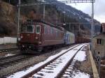 ...bremsten die Re 465 008 und die Re 4/4 173 den GZ zu Tal bei Hohtenn am 6.12.2007. Mit diesem, meiner Meinung nach wrdigen Bild, nehme ich mit viel Wehmut Abschied von der Ltschberg-Bergstrecke...