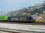 bls - 465 015-6 mit Gterwagen im Bahnhof Frutigen am 24.03.2012