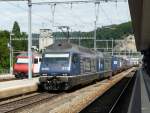 bls - 465 011-5 + 465 .. mit Gterzug bei der durchfahrt im Bahnhof Burgdorf am 03.08.2013