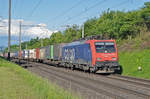 Re 474 018-8 fährt Richtung Bahnhof Kaiseraugst.