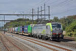 Siemens Vectron 475 415-6 der BLS durchfährt den Bahnhof Möhlin.