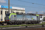 Siemens Vectron 475 405-7 durchfährt den Bahnhof Pratteln. Die Aufnahme stammt vom 19.03.2020.