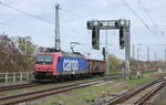 Die SBB Cargo 482 016-3 war am 05.04.2024 in Magdeburg-Neustadt mit dem 31 85 537 6 133-5 CH-SBBC Eanos Richtung Hauptbahnhof unterwegs.