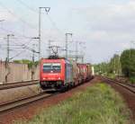 Re 482 045-2 fhrt mit einem KLV-Gterzug durch Neuluheim in Richtung Karlsruhe. 25.08.08