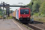 Da hat wohl jemand die Zugschluss-Schilder vergessen... Ich dachte schon, das sei das einzig bemerkenswerte an 482 039-5, als sie mit ihrem Containerzug am 16.09.2011 durch Eichenberg in Richtung Norden fuhr... Bis ich den echten Zugschluss sah...