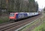 482 029-6 der SBB fhrt am 18.4.2012 mit einem Containerzug Richtung Tschechien, von Dresden kommend, durch das Elbtal bei Rathen.