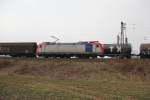 Railpool 482 042-9 fr SETG und H-Wagen-Zug in Fahrtrichtung Sden bei Zugbegegnung mit einem nach Norden fahrenden Kesselwagenzug.