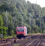 482 017-1 von der SBB-Cargo kommt aus Richtung Aachen-West,Laurensberg,Richterich und fährt durch Kohlscheid und fährt als Lokzug aus Aachen-West nach Neuss und fährt durch Kohlscheid und fährt in Richtung Herzogenrath,Neuss. 
Aufgenommen vom Bahnsteig 2 in Kohlscheid. 
Bei schönem Sonnenschein am Abend vom 10.8.2016.