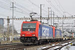 Doppeltraktion, mit den Loks 484 021-1 und 484 018-7 durchfahren den Bahnhof Pratteln. Die Aufnahme stammt vom 28.02.2018.