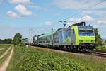 Am Nachmittag des 25.05.2020 fuhr Re 485 010  BLS Cargo - Die Alpinisten  mit einer RoLa (Freiburg (Brsg) Rbf - Novara Boschetto) südlich von Buggingen über die Rheintalbahn durchs Markgräflerland in Richtung Müllheim (Baden).