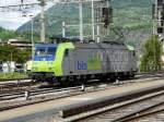 bls - Lok 485 014-5 bei Rangierfahrt im Bahnhof Brig am 10.05.2010