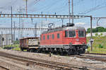 Re 620 089-3 (11689) durchfährt den Bahnhof Pratteln.