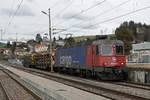 SBB: Fotoshooting im Jura mit der SBB CARGO Re 620 087-7  BISCHOFSZELL  vom 15. März 2018 trotz schlechtem Wetter.
Kurzgüterzug in Tavannes auf die Abfahrt nach Reuchenette-Péry wartend.
Besonderer Hinweis zur dieser Aufnahme. Im Tavannes stehen tatsächlich  alte schräge Masten! 
Foto: Walter Ruetsch
