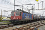Re 620 087-7 durchfährt den Bahnhof Pratteln. Die Aufnahme stammt vom 21.04.2020.