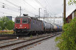 Re 620 075-2 durchfährt den Bahnhof Pratteln. Die Aufnahme stammt vom 09.06.2020.