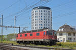 Re 620 045-5 durchfährt solo den Bahnhof Pratteln. Die Aufnahme stammt vom 23.06.2020.