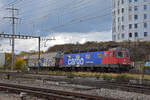 Re 620 058-8 durchfährt den Bahnhof Pratteln. Die Aufnahme stammt vom 04.11.2021.